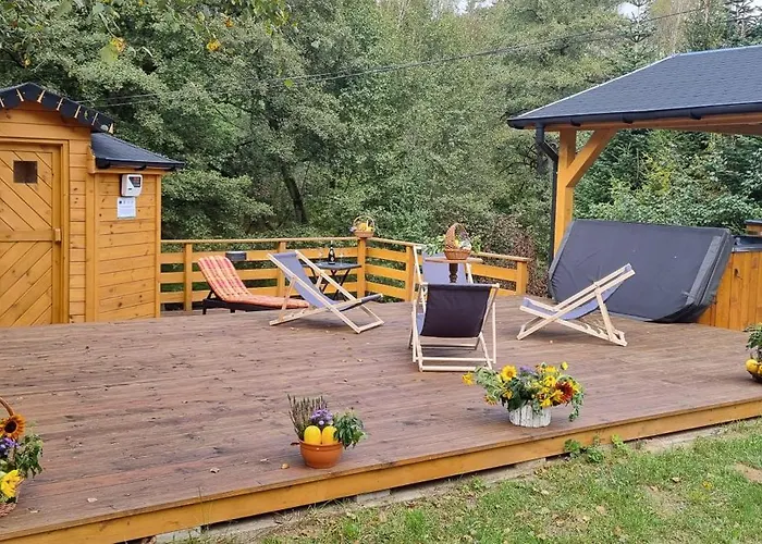 Semesterbostad Dom & Nad Rzeka